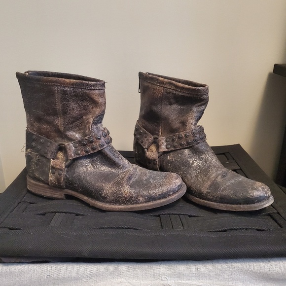 Frye size 8 boots - Picture 1 of 2